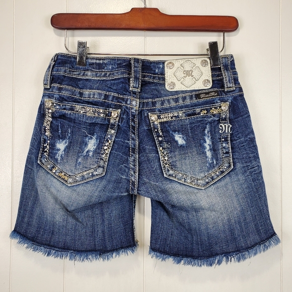 Miss Me Pants - Miss me raw hem signature shorts